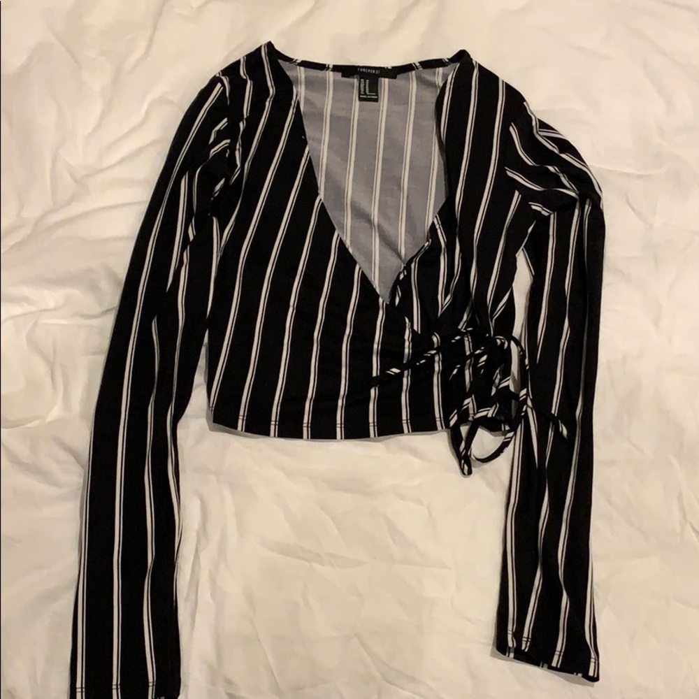 Black striped crop top